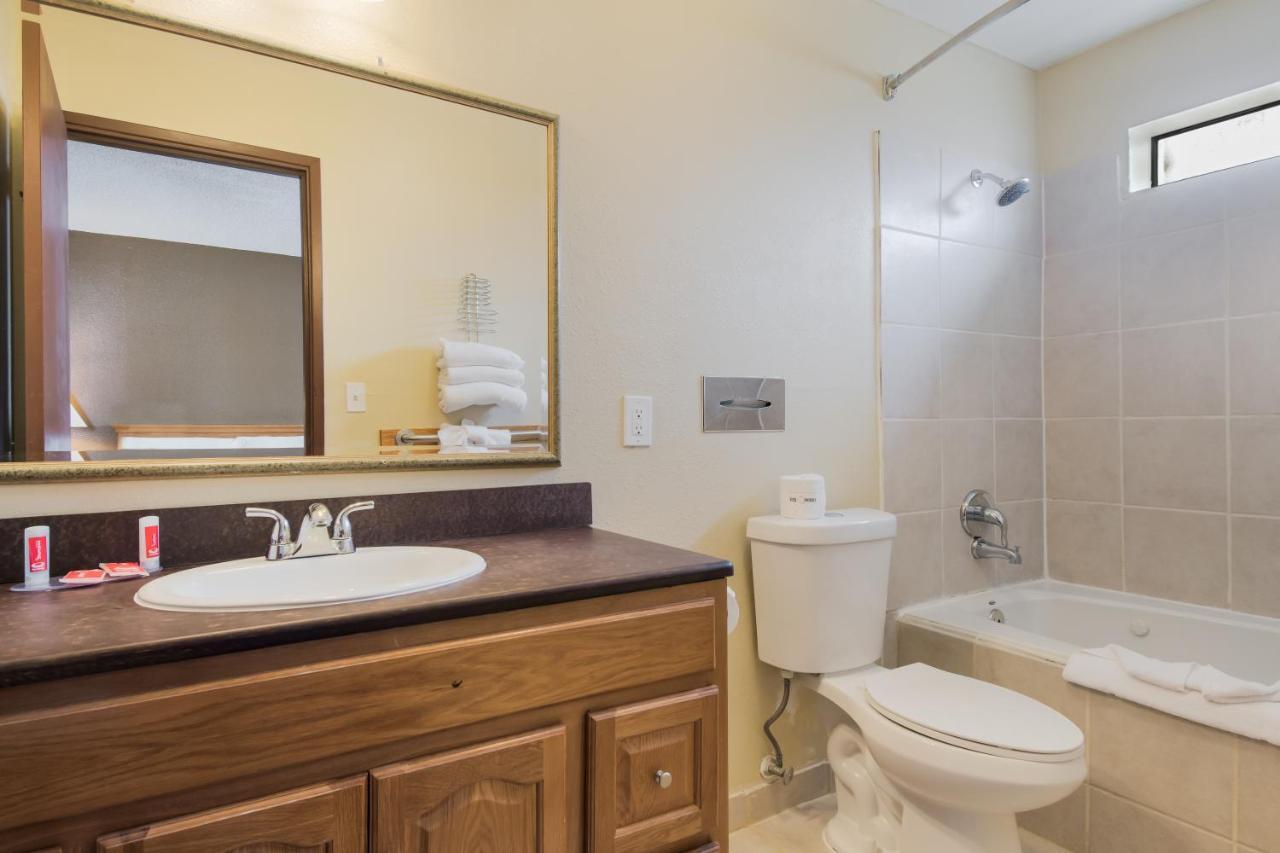 Econo Lodge Inn & Suites Hoquiam Εξωτερικό φωτογραφία
